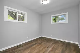 802 Carrol St, Buchanan, MI 49107 - Photo 15