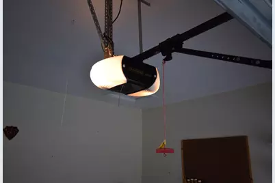 25430 Bohn Court, Flat Rock, MI 48134 - Photo 15