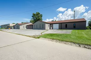191 Hawthorne Ave, Saint Joseph, MI 49085 - Photo 1