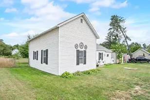 7012 S Rosecran St, Chase, MI 49623 - Photo 3