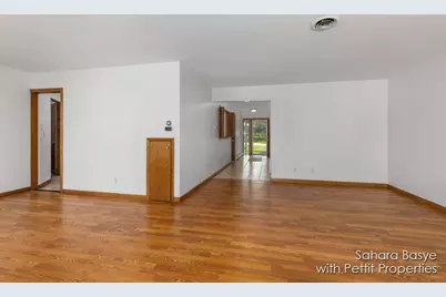 15 Birch Hill Drive, Battle Creek, MI 49015 - Photo 7