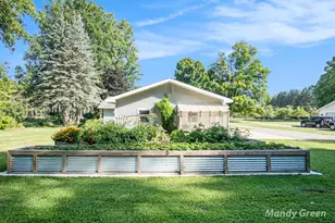 1890 Coral Rd NE, Edmore, MI 48829 - Photo 5