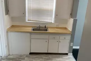 18988 Dale St, Detroit, MI 48219 - Photo 9