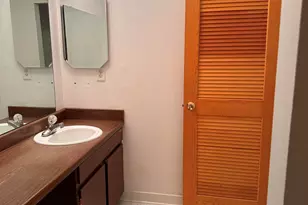 4921 N Crooks Rd, Royal Oak, MI 48073 - Photo 17