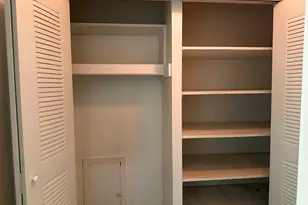 4921 N Crooks Rd, Royal Oak, MI 48073 - Photo 27