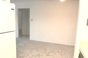 4921 N Crooks Rd, Royal Oak, MI 48073 - Photo 15