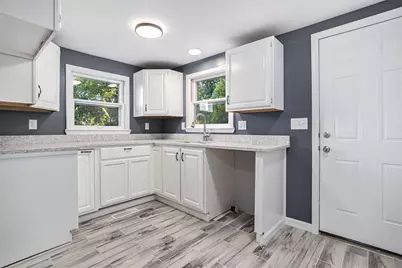 202 W Mosel Avenue, Kalamazoo, MI 49004 - Photo 9