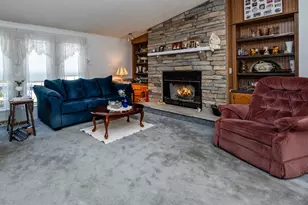 2462 Maple Ln, Benton Harbor, MI 49022 - Photo 5