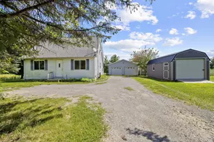 19785 S Lakeside Rd, New Buffalo, MI 49117 - Photo 1