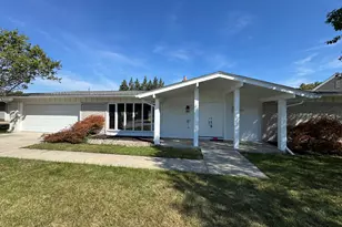 4655 Ashburton Pl, Sterling Heights, MI 48310 - Photo 3