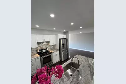 4655 Ashburton Place, Sterling Heights, MI 48310 - Photo 23