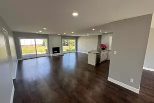 4655 Ashburton Pl, Sterling Heights, MI 48310 - Photo 13