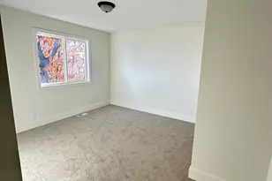 8206 Eagle Peak Dr, Jenison, MI 49428 - Photo 23