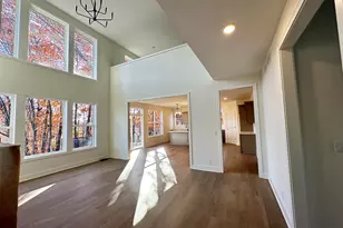 8206 Eagle Peak Dr, Jenison, MI 49428 - Photo 3