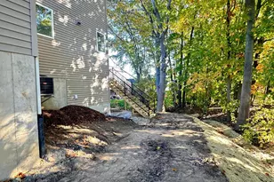 8206 Eagle Peak Dr, Jenison, MI 49428 - Photo 27