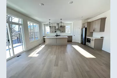 8206 Eagle Peak Drive, Jenison, MI 49428 - Photo 7