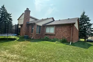 5470 Cheltenham Dr, Troy, MI 48098 - Photo 5