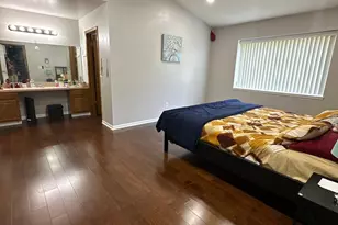 5470 Cheltenham Dr, Troy, MI 48098 - Photo 27