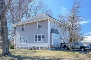 832 W Front St, Burr Oak, MI 49030 - Photo 9