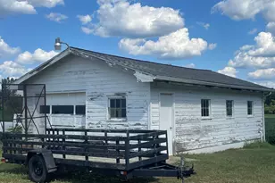 832 W Front St, Burr Oak, MI 49030 - Photo 5