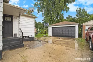 12 Wallinwood Ave NE, Grand Rapids, MI 49503 - Photo 31