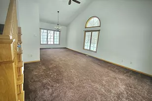 18716 Sioux Dr, Spring Lake, MI 49456 - Photo 15