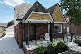 1935 Church Pl, Trenton, MI 48183 - Photo 9