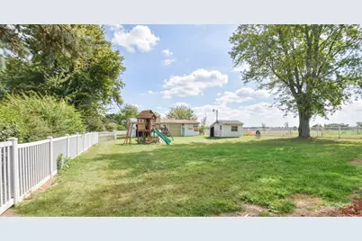 44 Berry Street, Quincy, MI 49082 - Photo 5