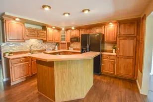 44 Berry St, Quincy, MI 49082 - Photo 7