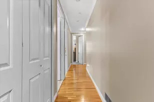 18401 Fox Hollow Ct, Northville, MI 48168 - Photo 5