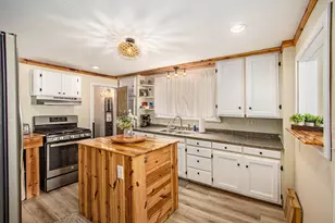 292 6th Ave, Manistee, MI 49660 - Photo 9