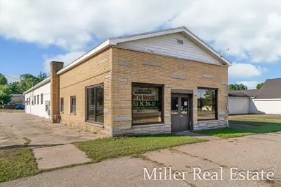 1065 W Green Street, Hastings, MI 49058 - Photo 3