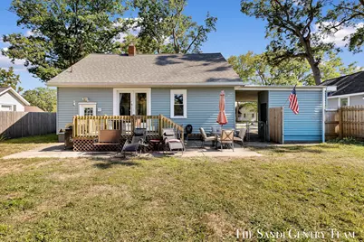 1410 Mills Avenue, Muskegon, MI 49445 - Photo 3