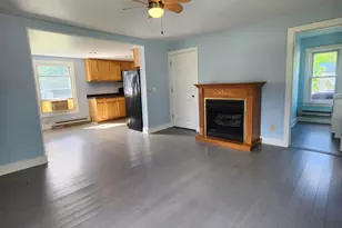802 Parker St, Crystal, MI 48818 - Photo 7