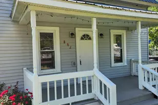 802 Parker St, Crystal, MI 48818 - Photo 3