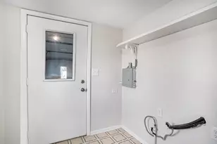 1100 Harvey St, Muskegon, MI 49442 - Photo 17