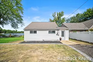 2747 Van Dyke St, Conklin, MI 49403 - Photo 3