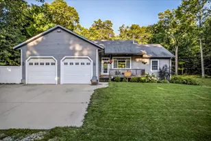 6472 Beverlyway Dr, Twin Lake, MI 49457 - Photo 3