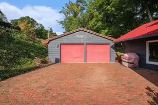 55945 Inn-D-Inn Dr, Dowagiac, MI 49047 - Photo 5