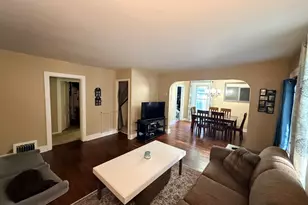 617 S Lansing St, Mount Pleasant, MI 48858 - Photo 3