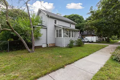 617 S Lansing Street, Mount Pleasant, MI 48858 - Photo 1