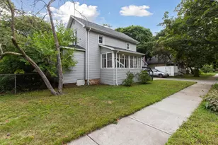 617 S Lansing St, Mount Pleasant, MI 48858 - Photo 1