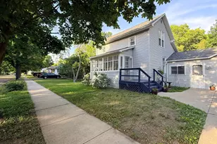 617 S Lansing St, Mount Pleasant, MI 48858 - Photo 1