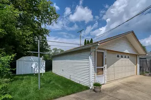 26160 Princeton St, Inkster, MI 48141 - Photo 5
