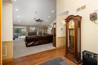 3738 Cullen Road, Howell, MI 48855 - Photo 5