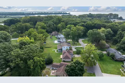 28771 Brooke Circle, Grosse Ile, MI 48138 - Photo 51