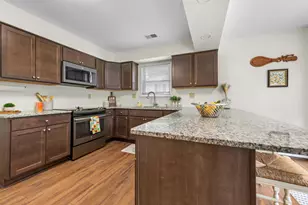 28771 Brooke Circle, Grosse Ile, MI 48138 - Photo 11