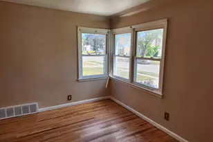 4474 Syracuse St, Dearborn Heights, MI 48125 - Photo 13