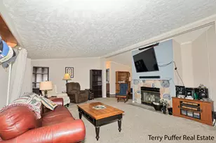 13345 Pinewood Dr, Grand Haven, MI 49417 - Photo 7