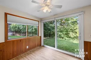 2757 Cascade Springs Dr SE, Grand Rapids, MI 49546 - Photo 9